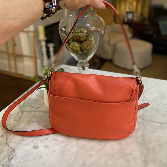 COACH TAYLOR LEATHER FLAP CROSSBODY BAG!🧡 - Picture 4 of 11